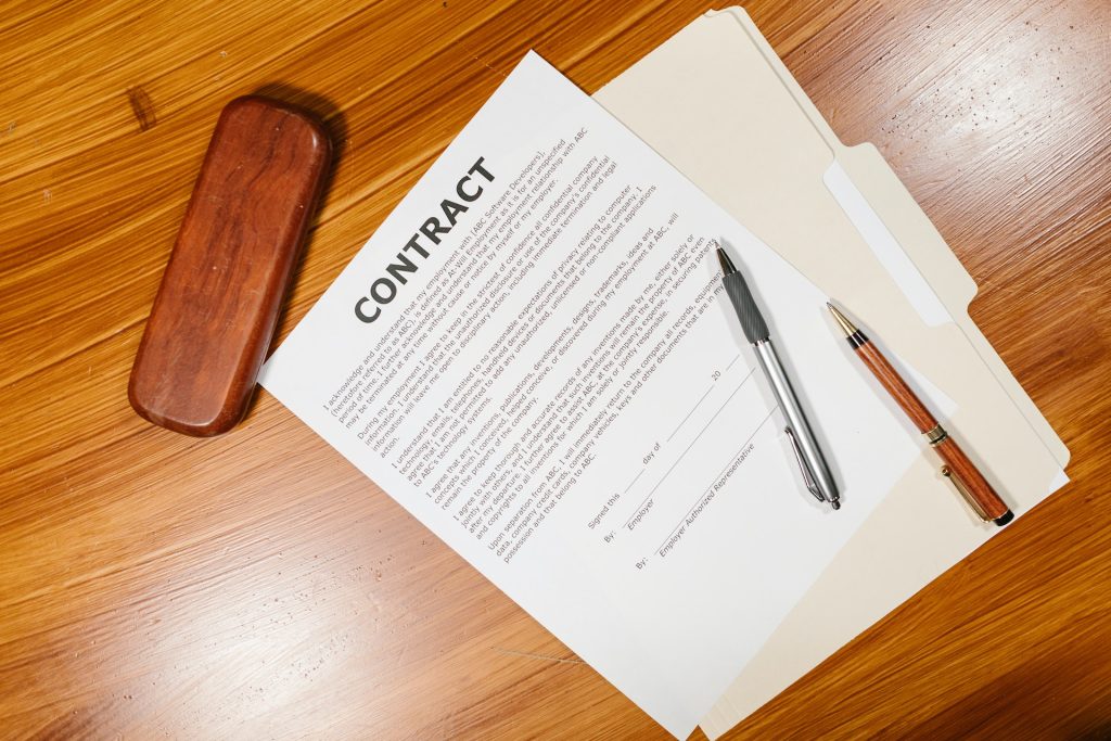Use commercial and business contracts to build profitable and sustainable relationships.